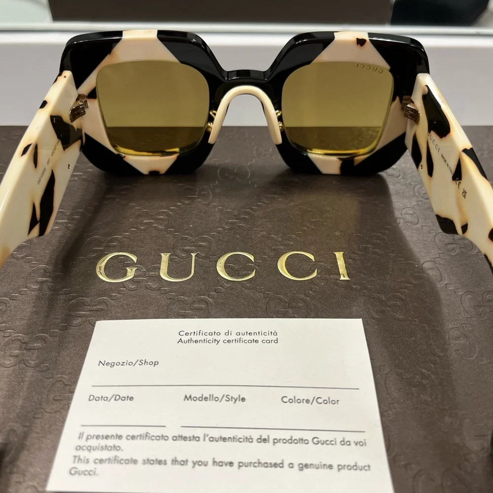 GUCCI Hollywood Forever Woman’s Sunglasses - Picture 5 of 16